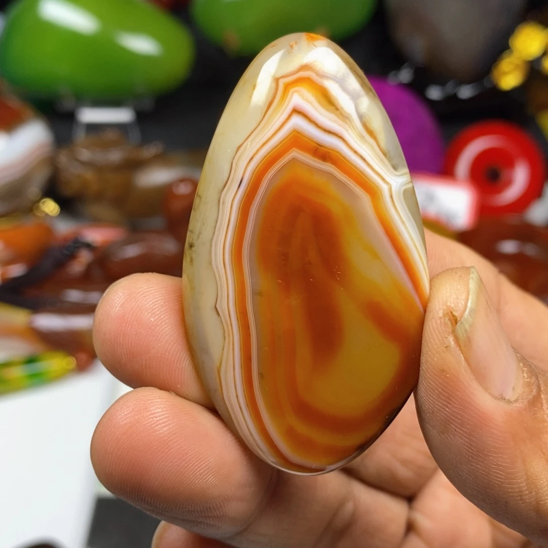 玛瑙/玉髓未镶嵌珠宝奇石