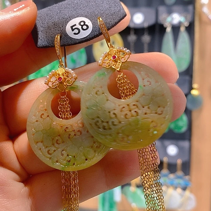 翡翠未镶嵌耳饰翡翠