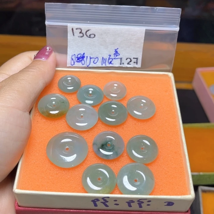 定制翡翠未镶嵌顺****)不