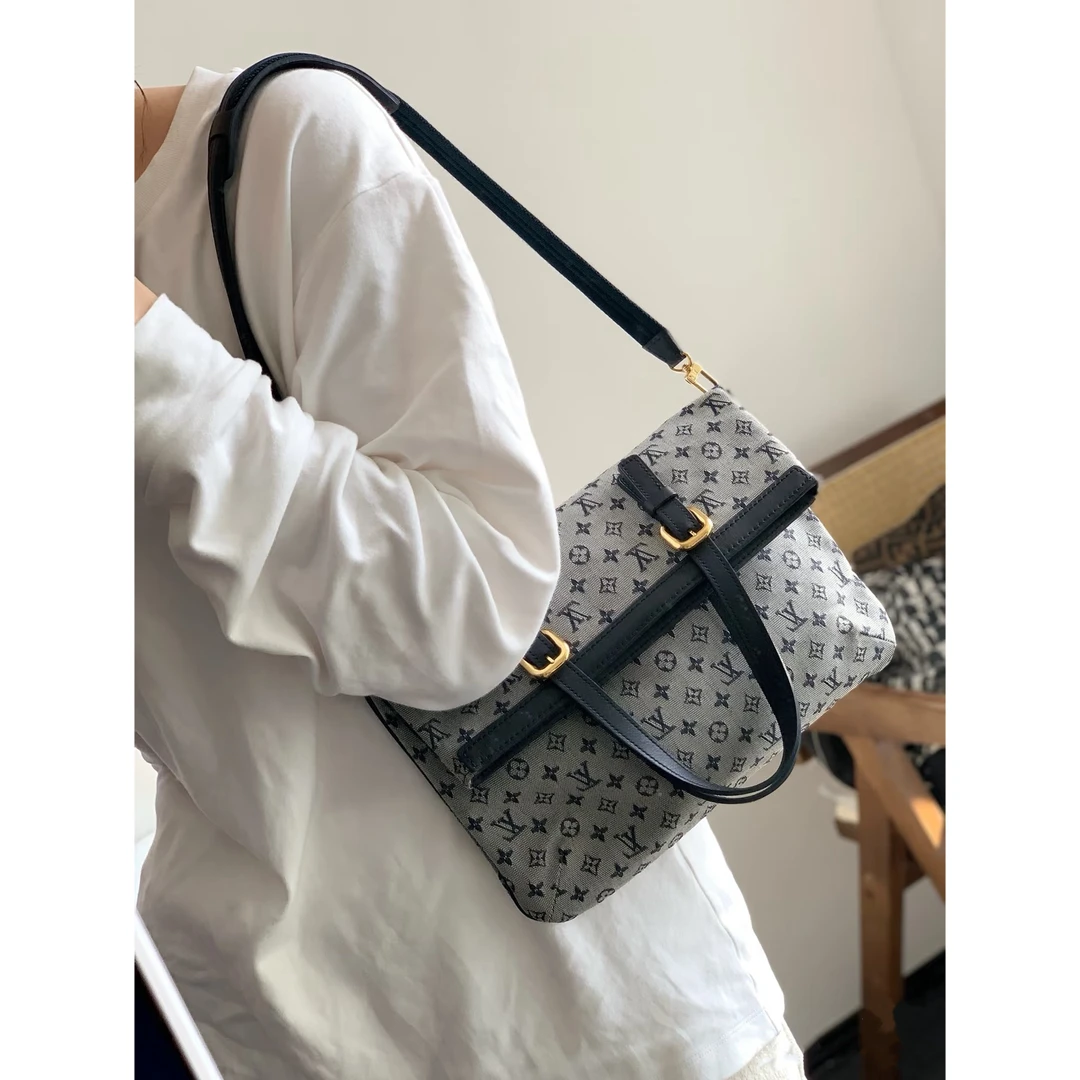 95新 LouisVuitton/路易威登 老花蓝丹宁折叠托特单肩包