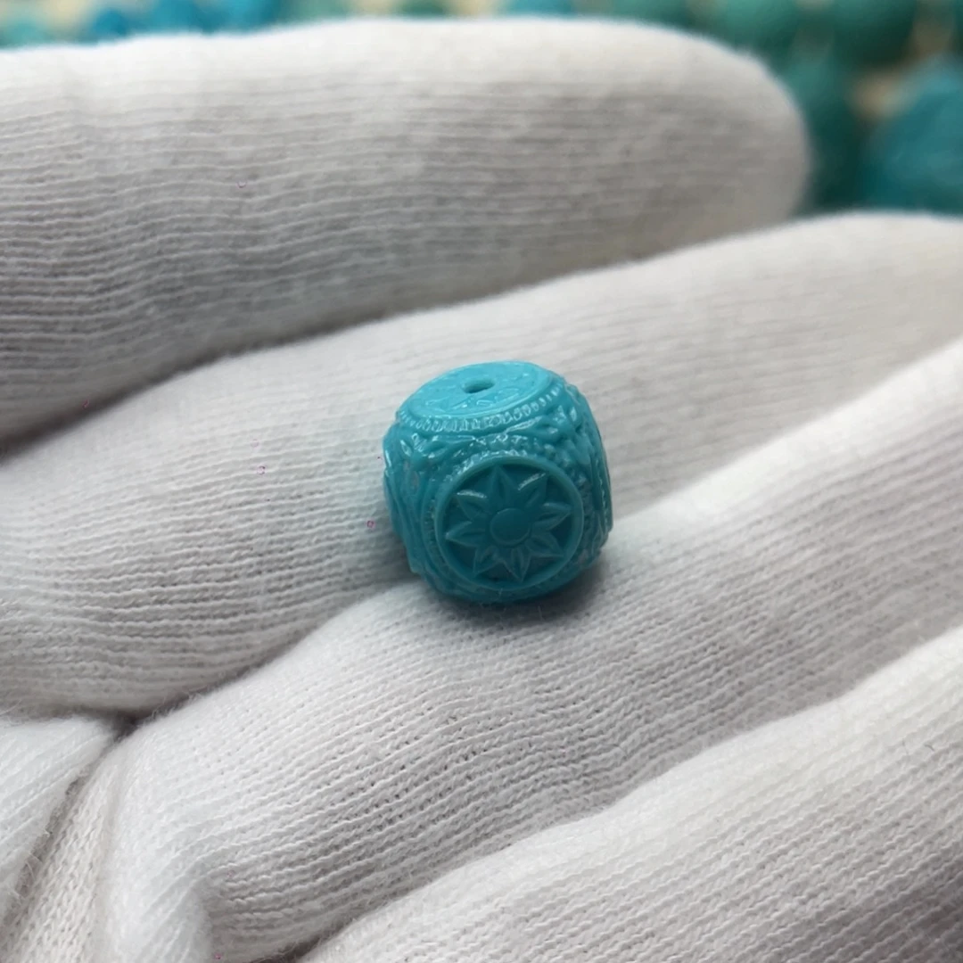 绿松石未镶嵌颈饰卡11.6