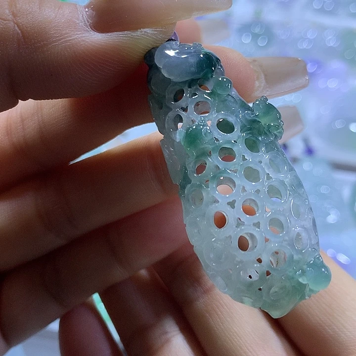 翡翠未镶嵌颈饰天然翡翠A货吊坠