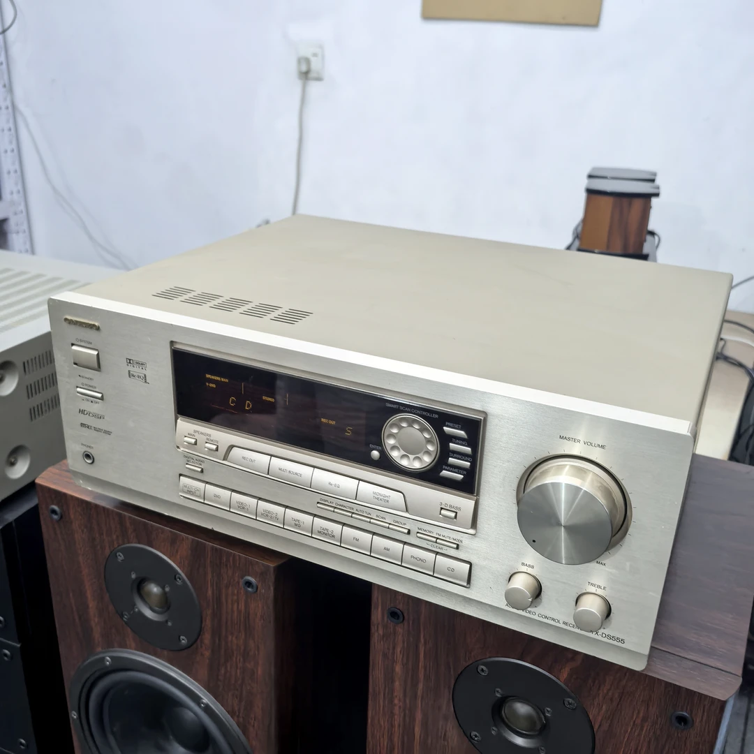 9新  AQ功放机正常使用运费自理