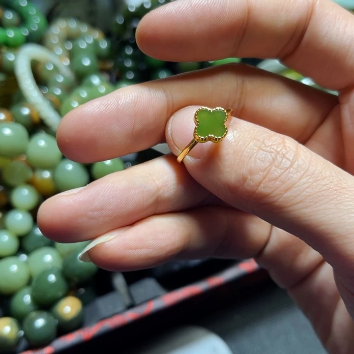 和田玉（碧玉）未镶嵌手链