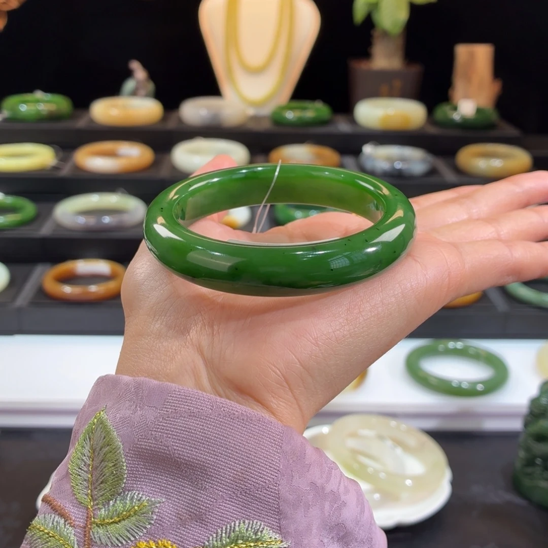 和田玉未镶嵌手镯俄碧辣绿色55➕