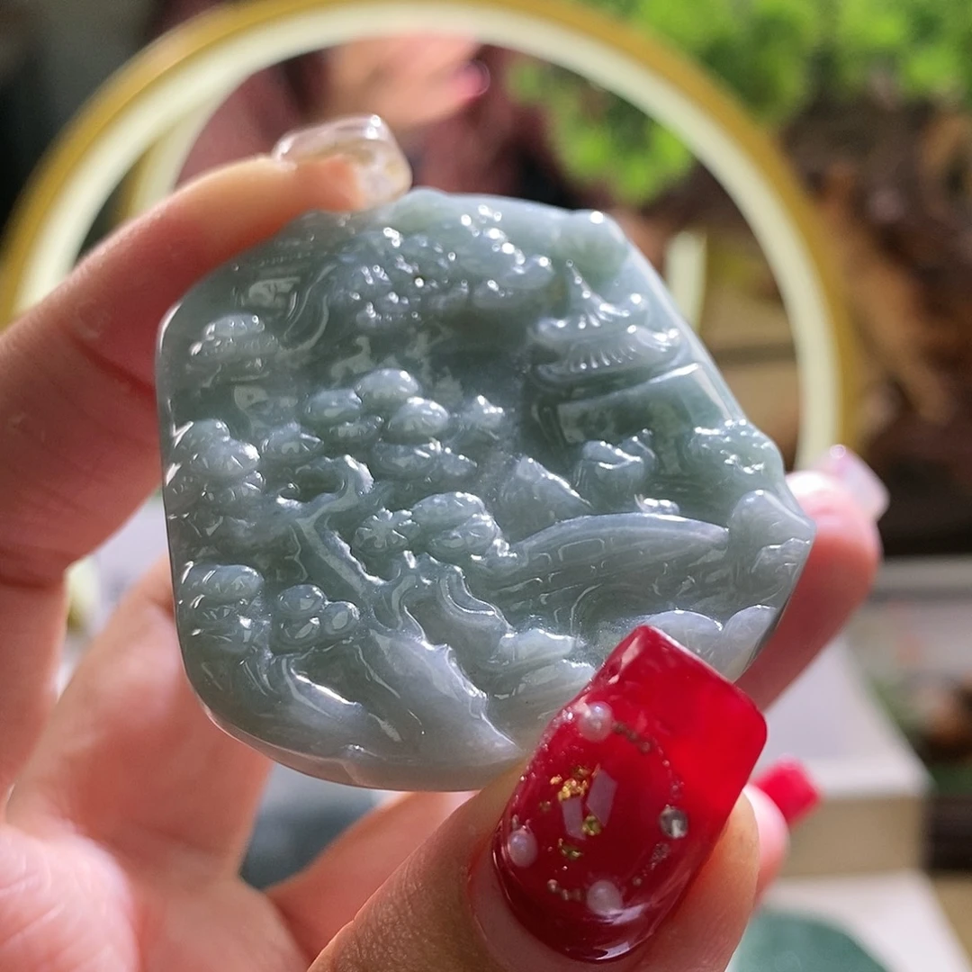 【闪购商品】翡翠颈饰未镶嵌山水