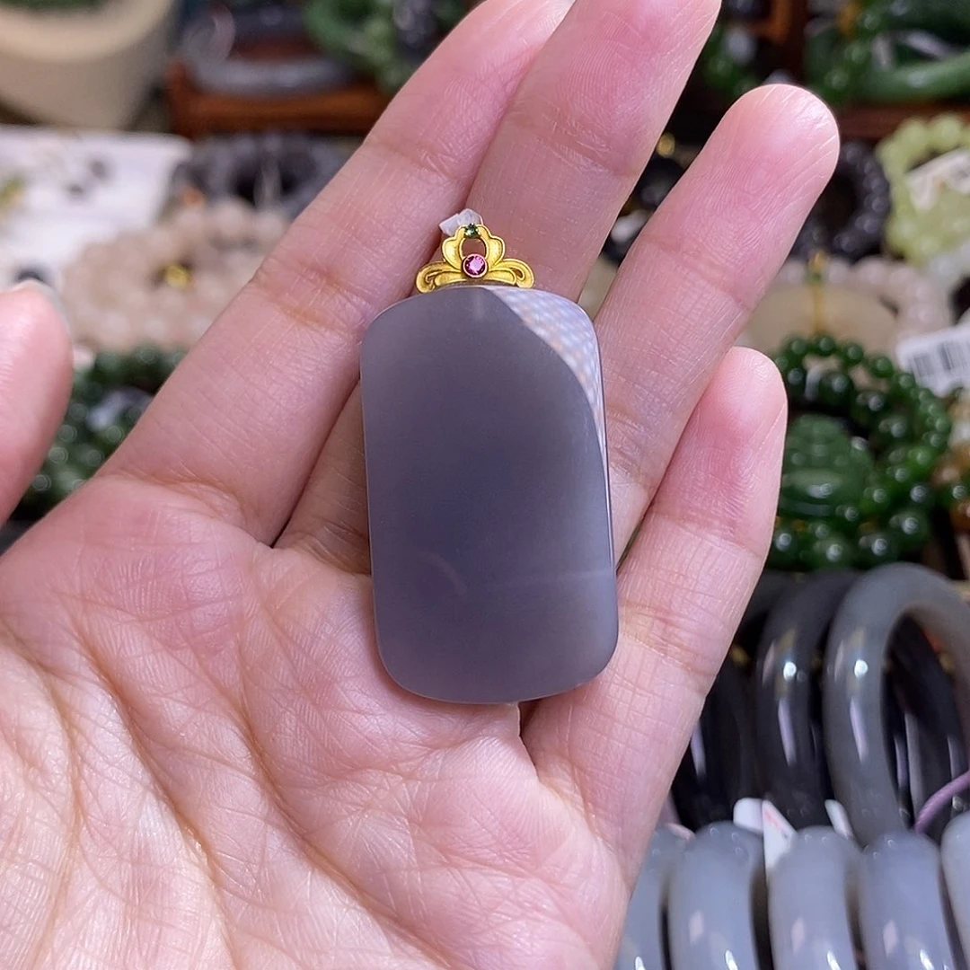 和田玉烟紫补贴温柔紫无事牌金镶未镶嵌