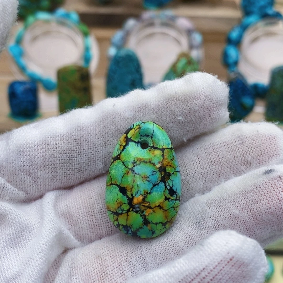 定制绿松石三彩吊坠