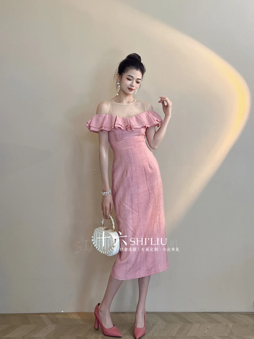 【十六原创】海棠听风·桃粉色名媛修身露肩网面修身浪漫连衣裙21351