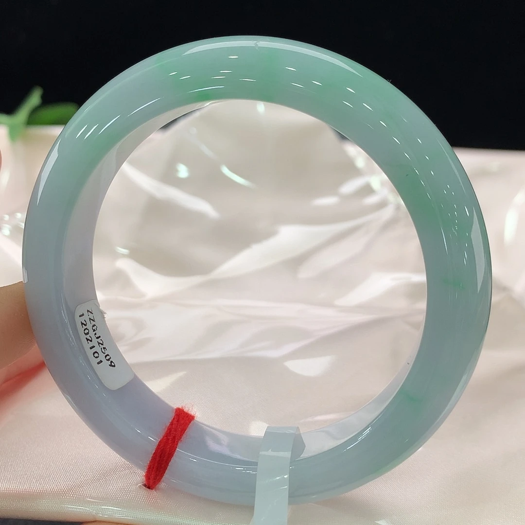 翡翠未镶嵌手镯2101