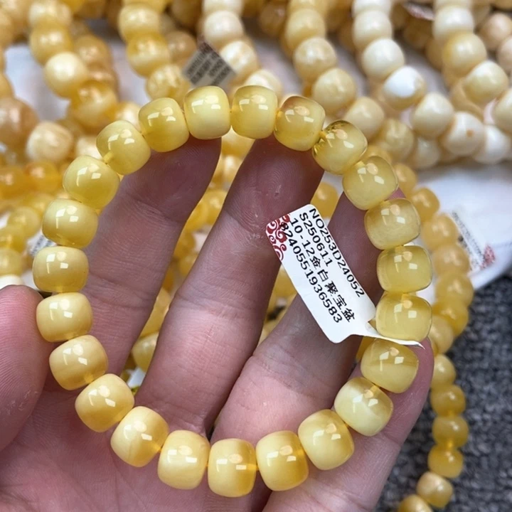 琥珀未镶嵌珠宝奇石12