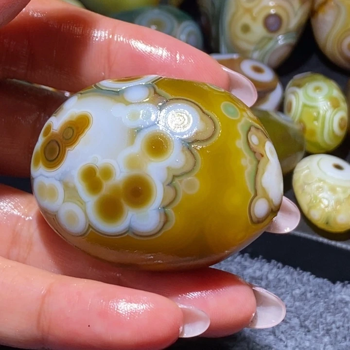玛瑙/玉髓未镶嵌珠宝奇石45