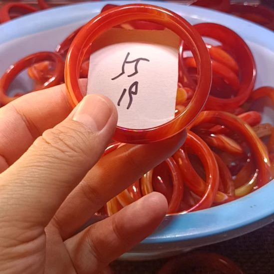 玛瑙/玉髓未镶嵌手镯
