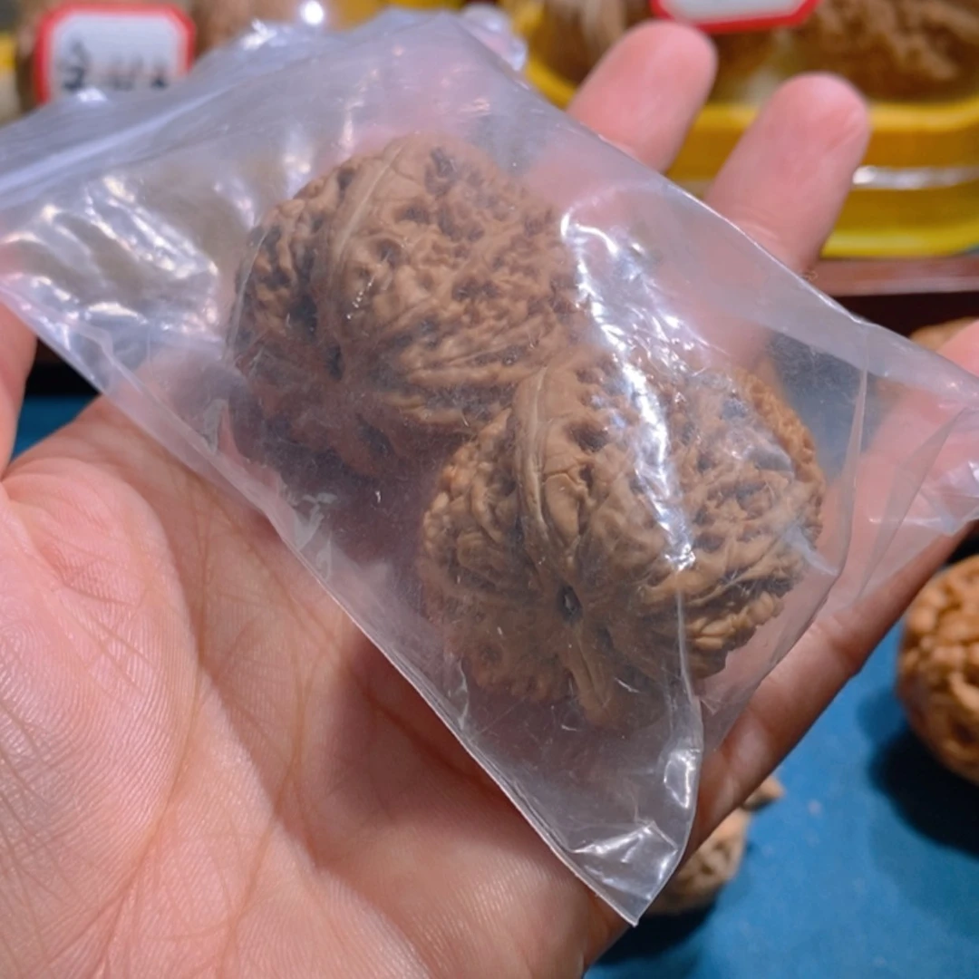 【闪购商品】文玩核桃吊坠知**乐大蒜头