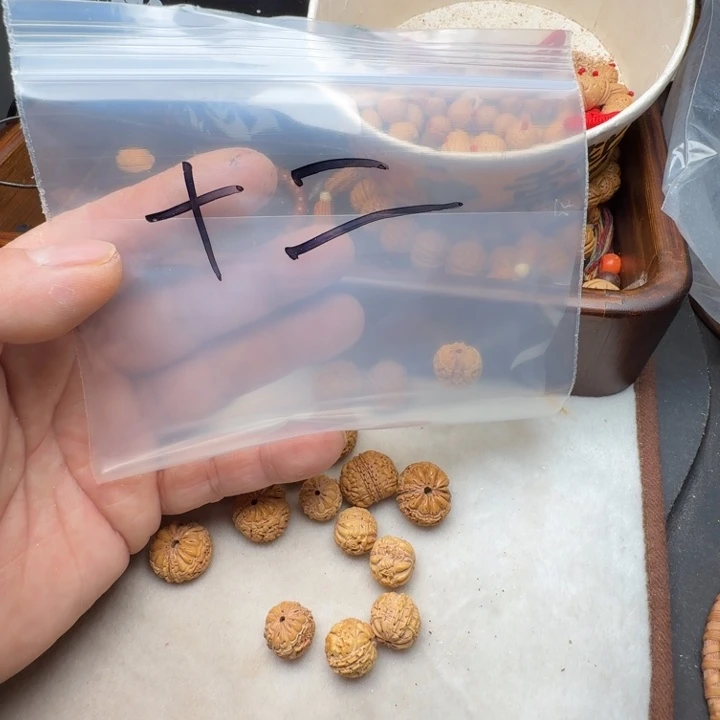 ****二吊坠文玩核桃手工雕刻