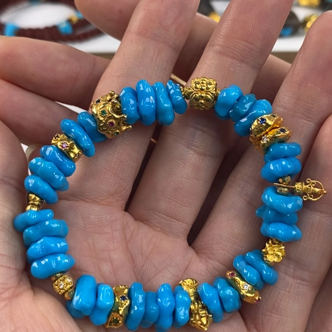 绿松石未镶嵌。暴力蓝紫随型