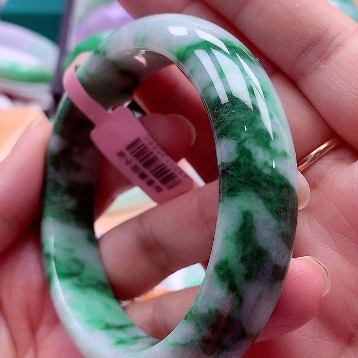 翡翠未镶嵌手镯翡翠