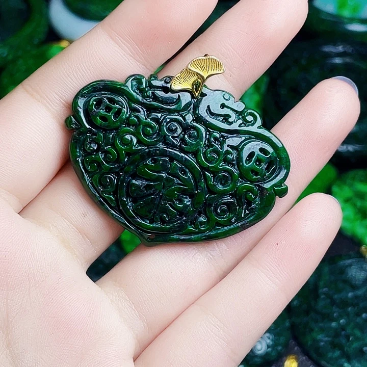 翡翠银S925镶嵌颈饰多样性