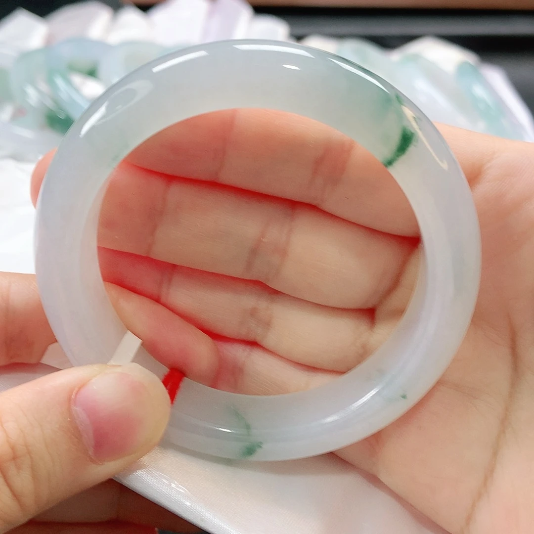 翡翠未镶嵌手镯缅甸天然翡翠手镯