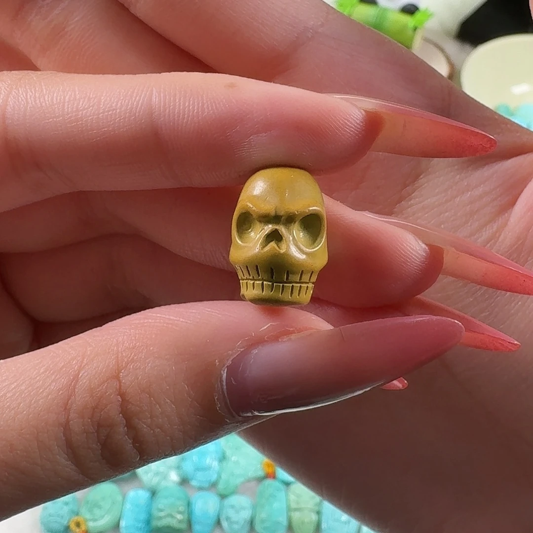 绿松石未镶嵌吊坠(不含链)骷髅头