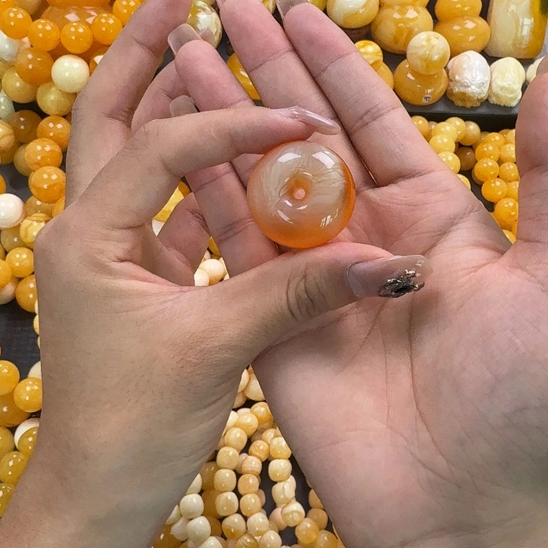 蜜蜡未镶嵌珠宝奇石12.6g