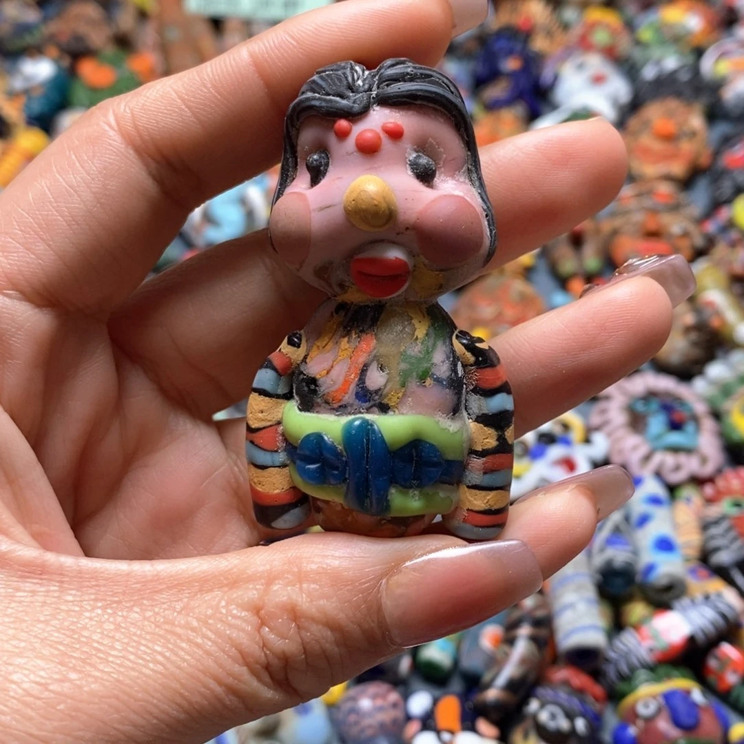 琉璃颈饰印度尼西亚丑娃