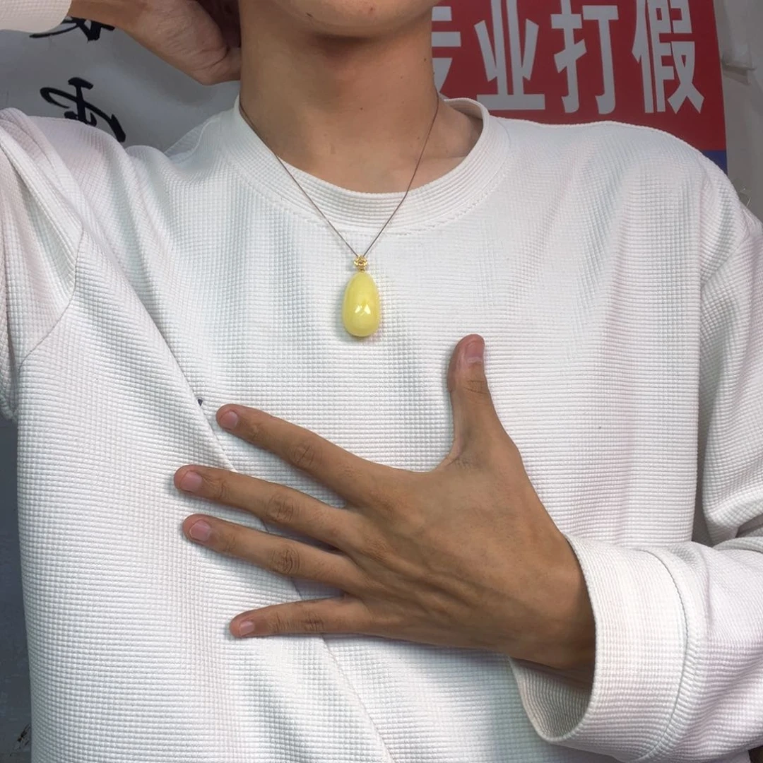 蜜蜡颈饰银S925镶嵌多样性高端老黄蜡蜜蜡大水滴带链子