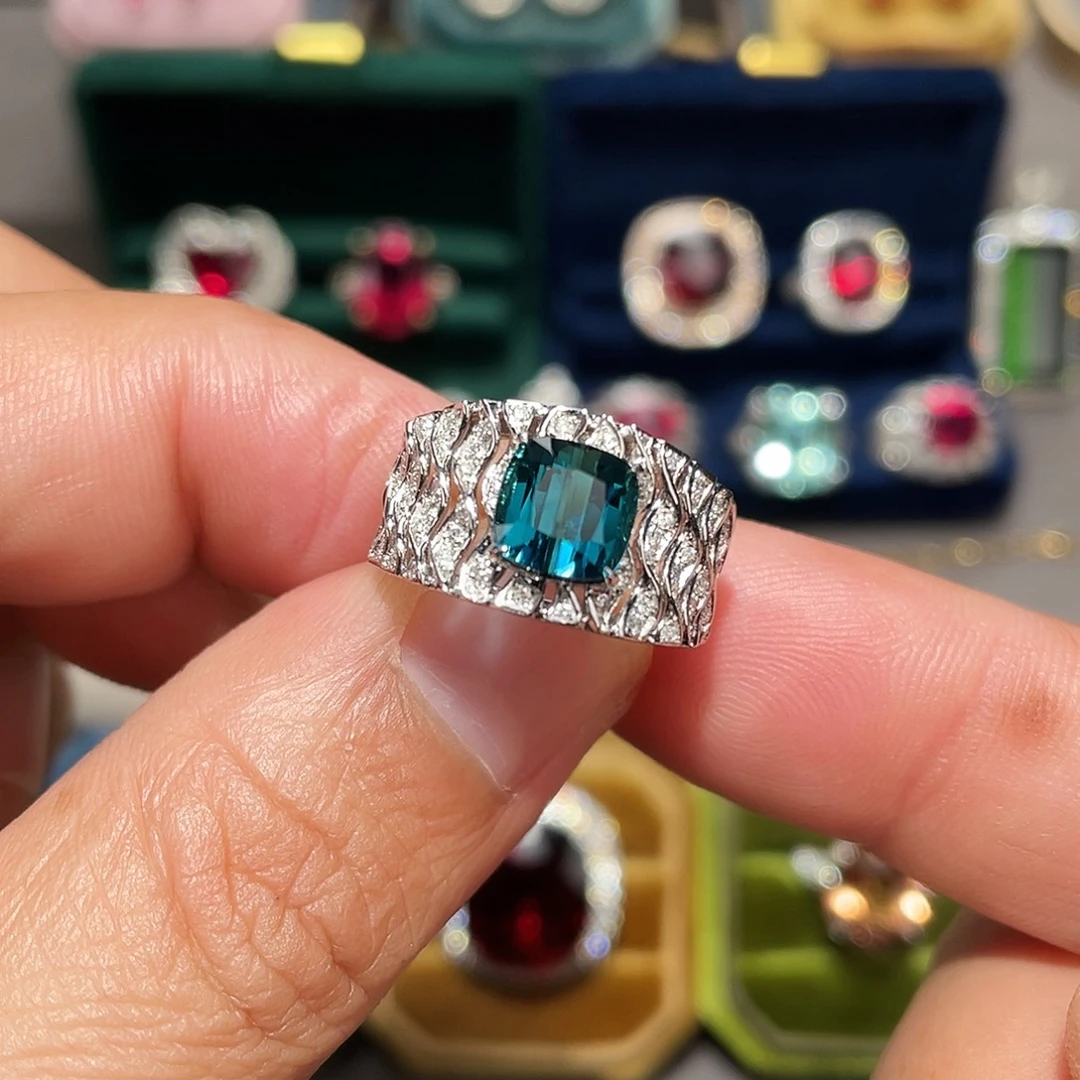 碧玺18K金镶嵌戒指2.47ct