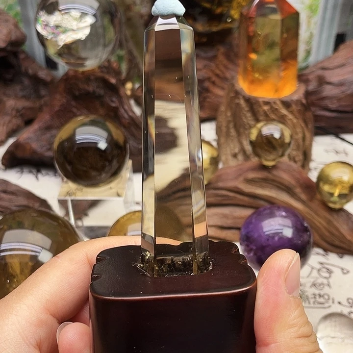 水晶未镶嵌珠宝半成品