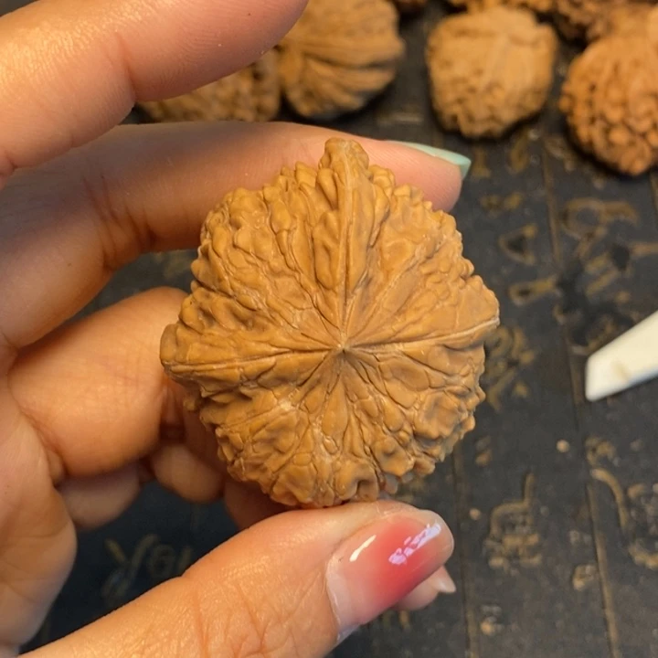 文玩核桃吊坠搪**具文玩核桃异形单只