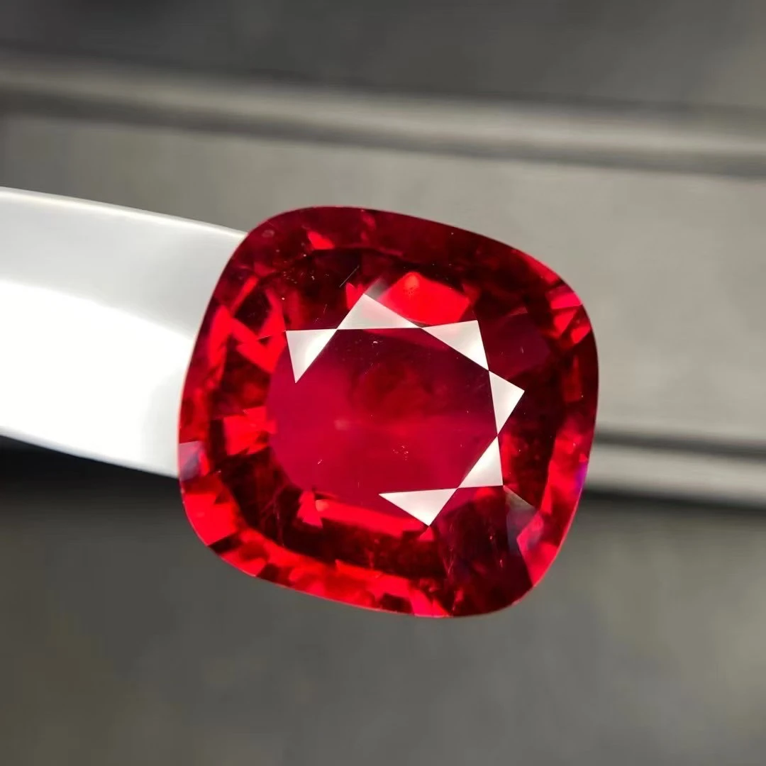 【云泰家】天然卢比来碧玺戒面裸石 重50.75克拉