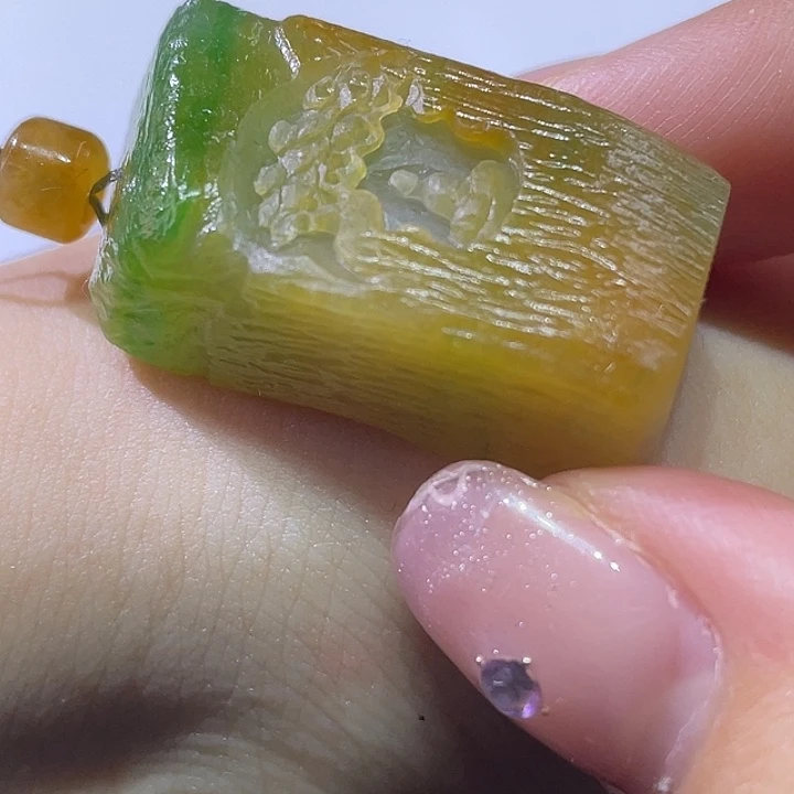 未镶嵌定制翡翠翡翠