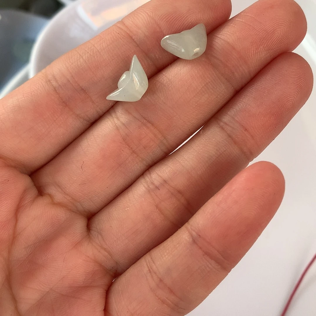 翡翠颈饰未镶嵌魚*元宝