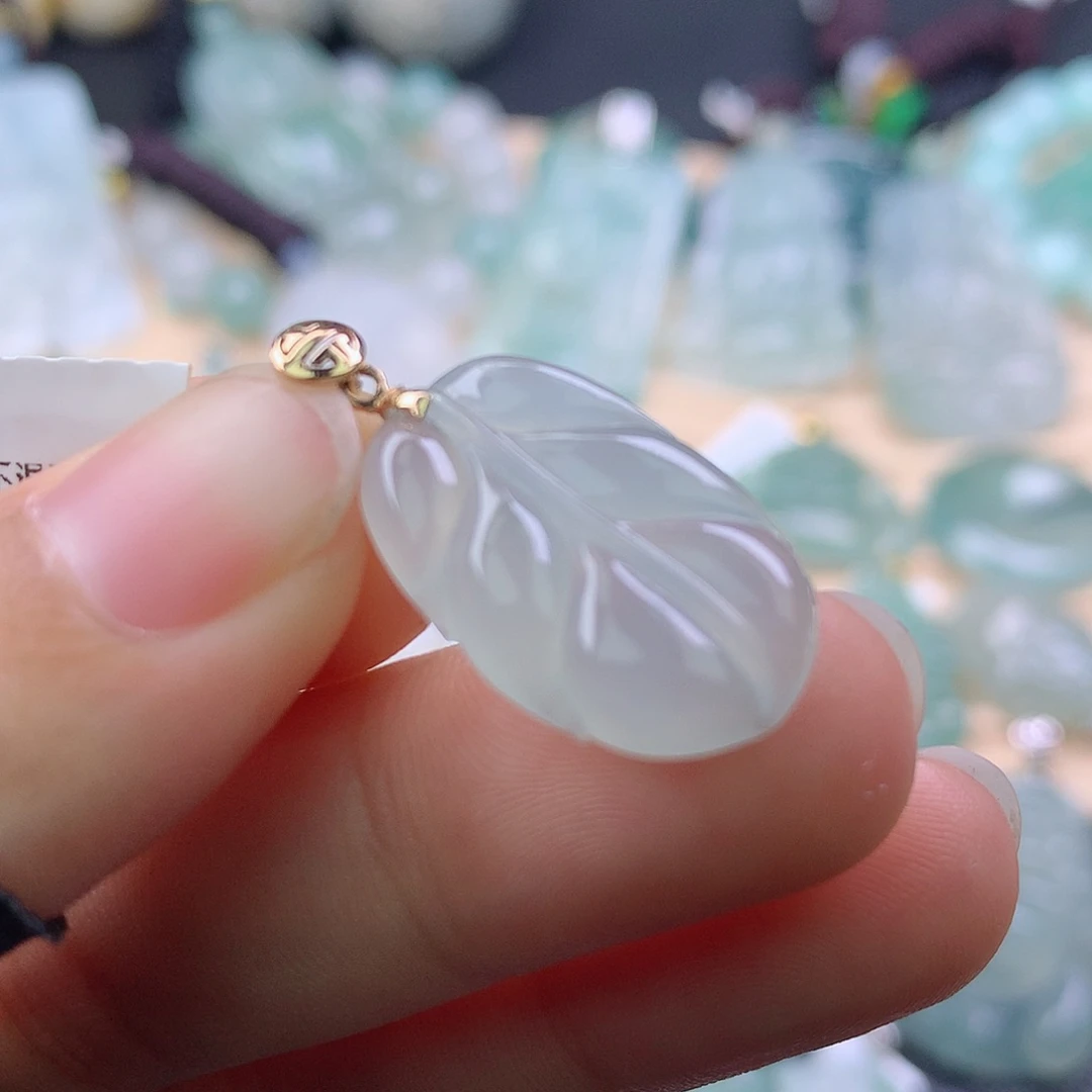 【闪购商品】翡翠18K金镶嵌颈饰翡翠吊坠