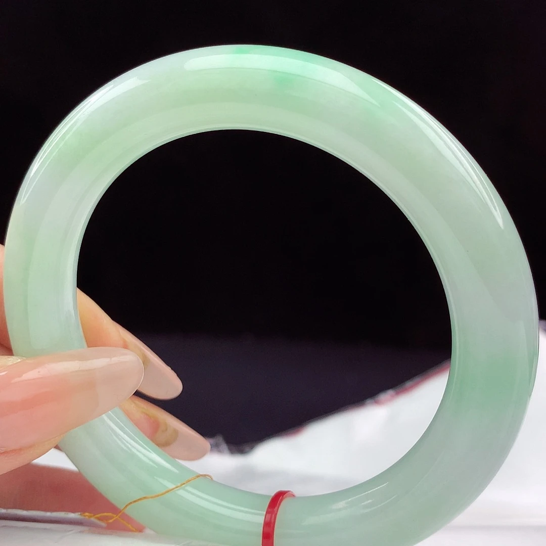 翡翠手镯未镶嵌58圆镯953