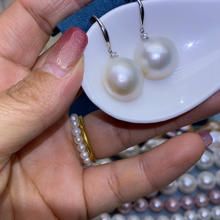 淡水珍珠银S925镶嵌耳饰