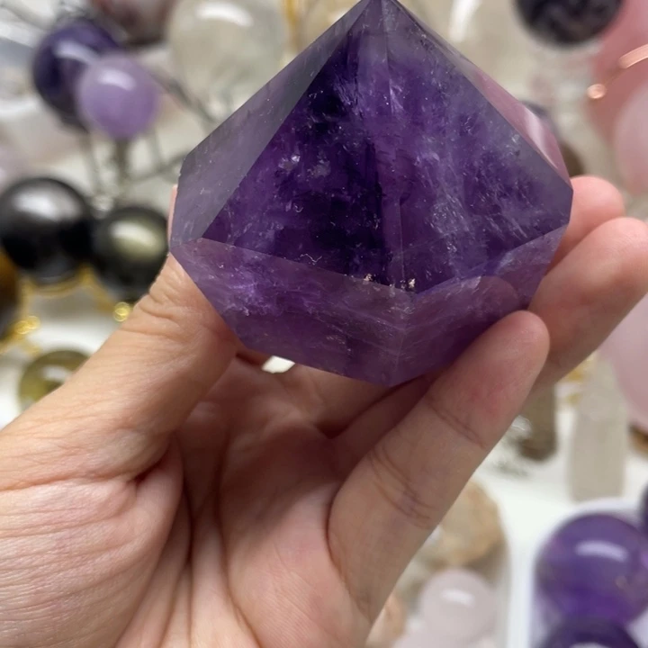 珠宝半成品水晶未镶嵌