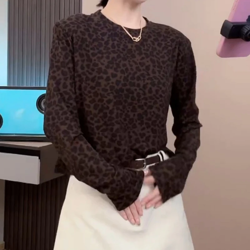 2025秋季新品豹纹圆领套头百搭上衣T恤LK2505958