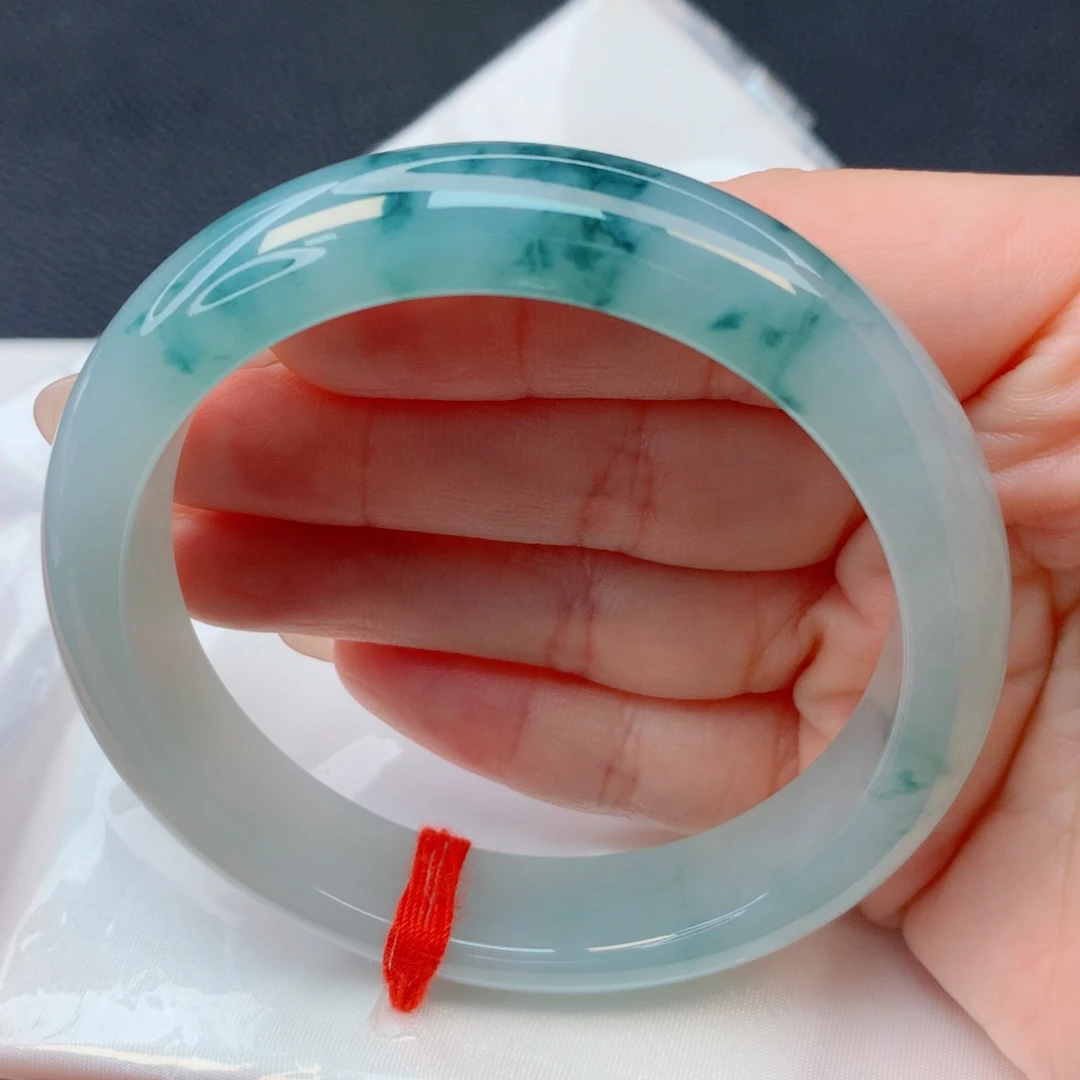 翡翠未镶嵌手镯56-57冰胶蓝底飘碎花