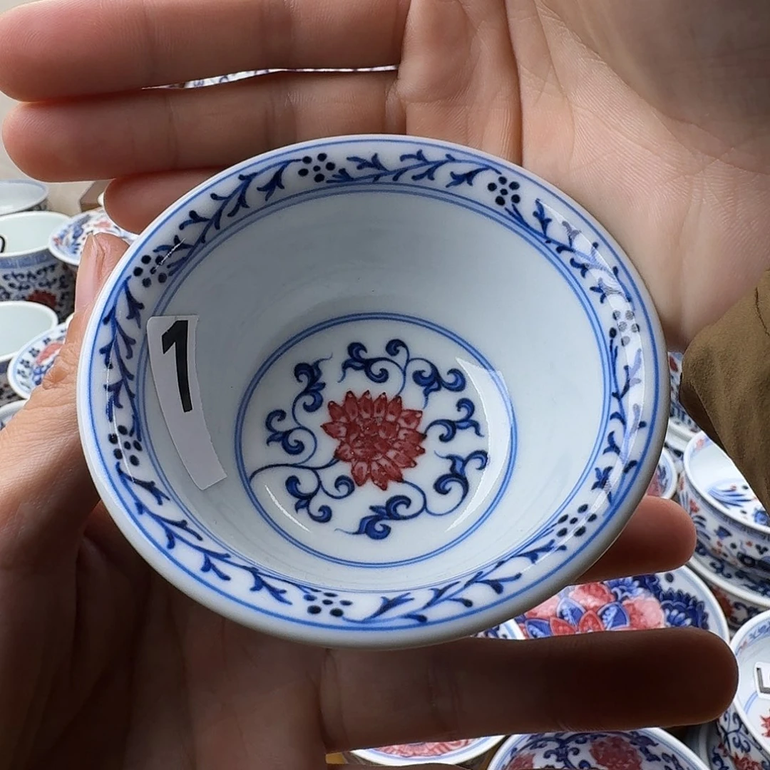 青花釉里红压手杯