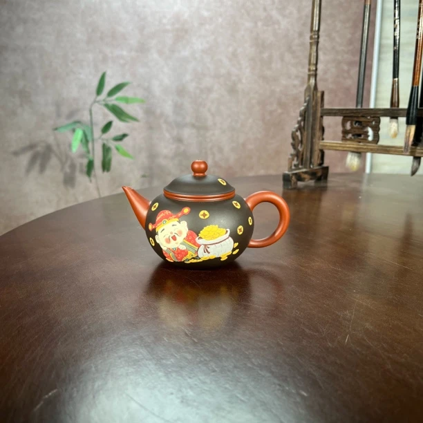 朱泥粉浆双色财神装饰水平紫砂壶160cc