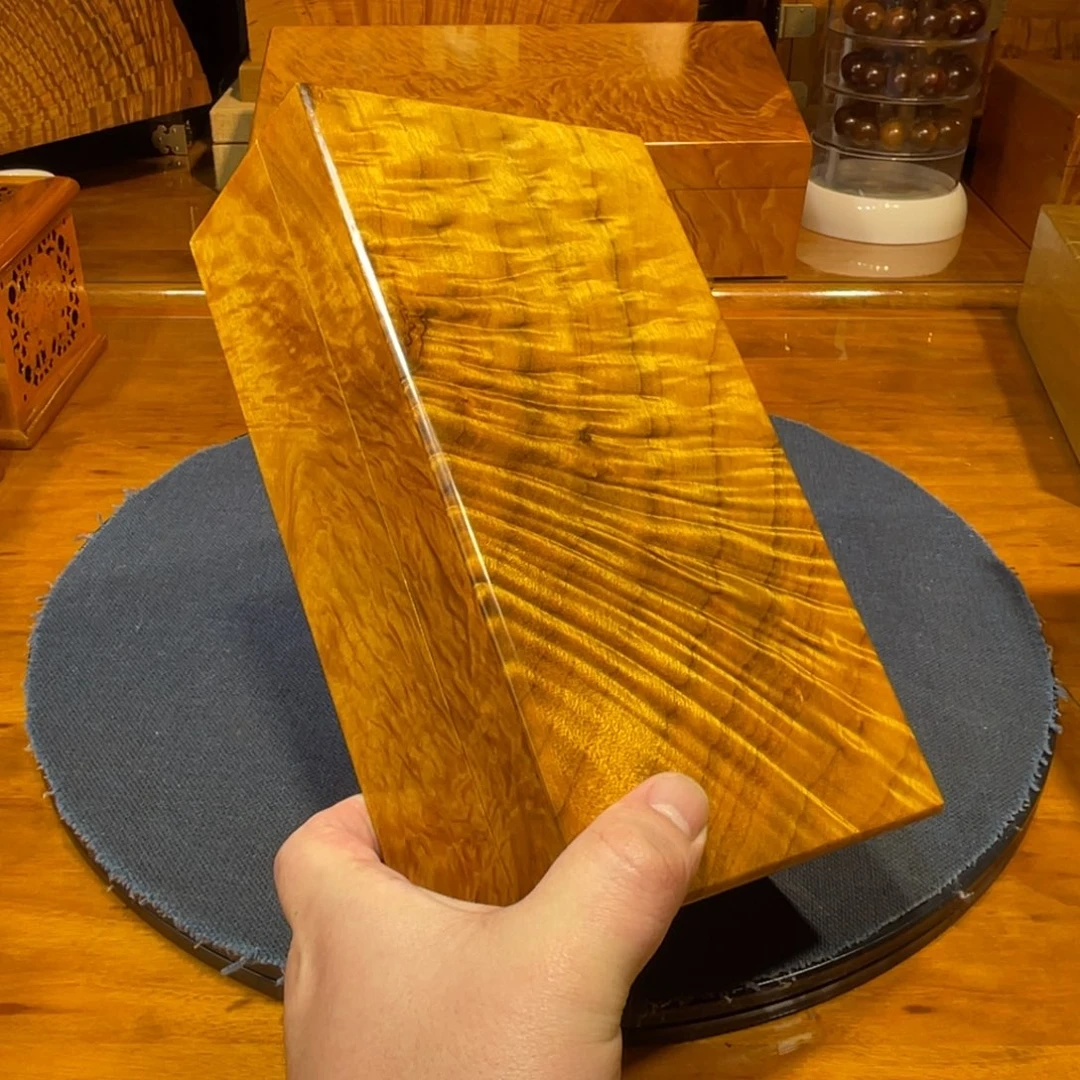 金丝楠23cm满花龙凤留疤金丝楠木小叶桢楠