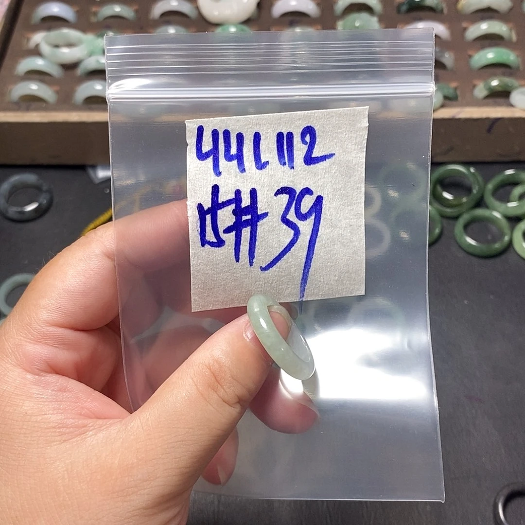 未镶嵌定制翡翠翡翠