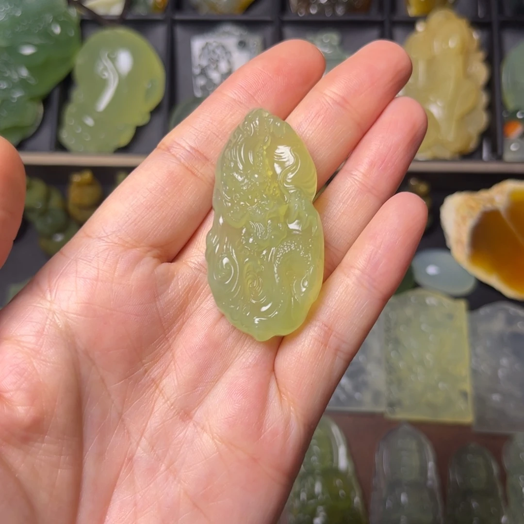 蛇纹石玉未镶嵌吊坠(不含链)