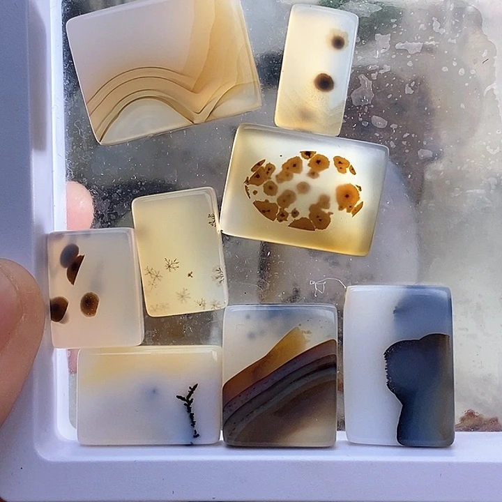 玛瑙/玉髓颈饰未镶嵌