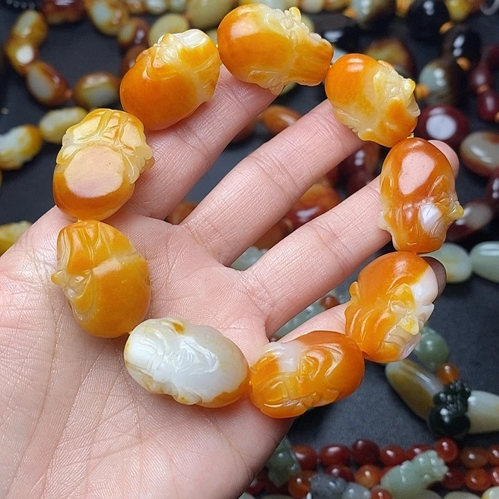 龙***龙和田玉未镶嵌手链