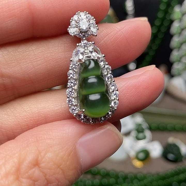 和田玉银S925镶嵌颈饰