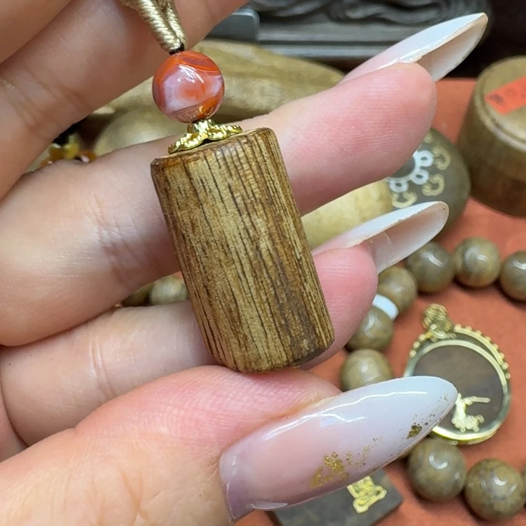 大叶紫檀（黑酸枝木类）