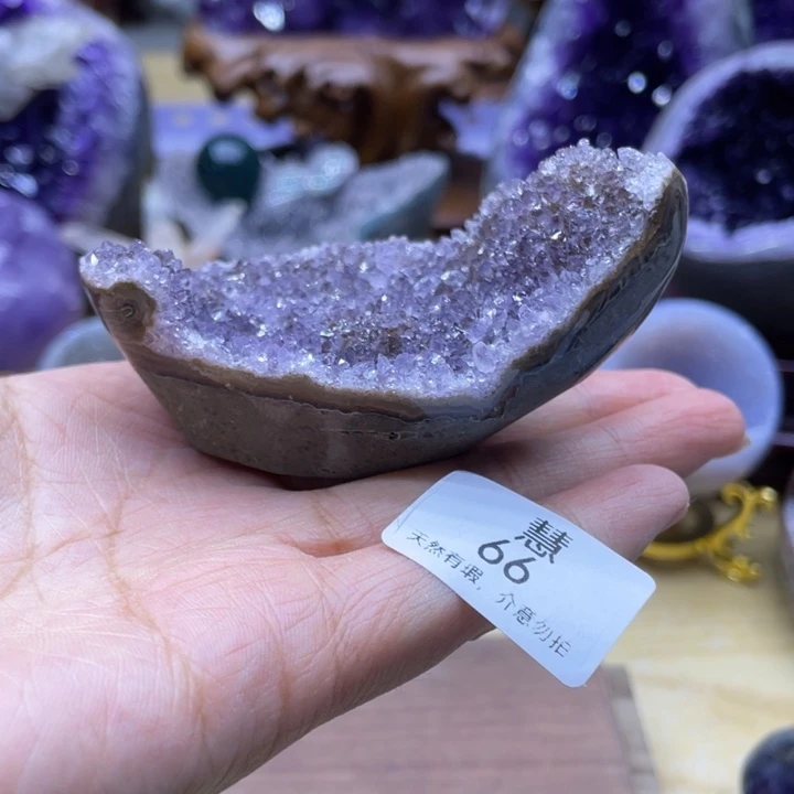 未镶嵌水晶大型摆件（非配饰）