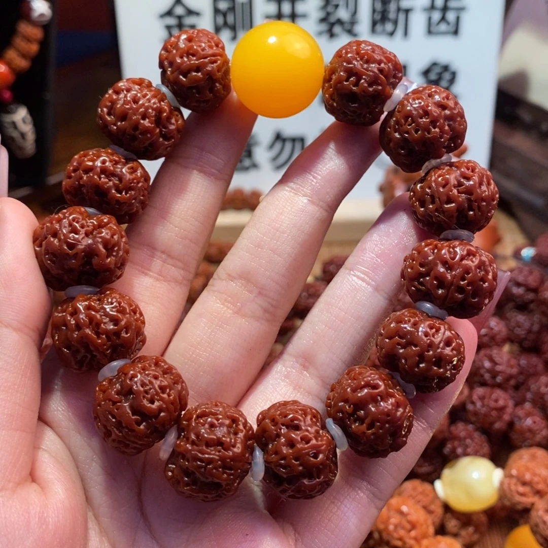 金刚菩提手串195mi。玉化